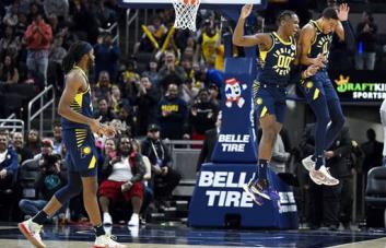 Turner suma 37 puntos y 12 rebotes en victoria de los Pacers