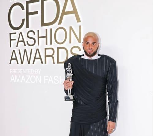 Dominicano Raúl López gana premio CFDA Award como diseñador de accesorios del año