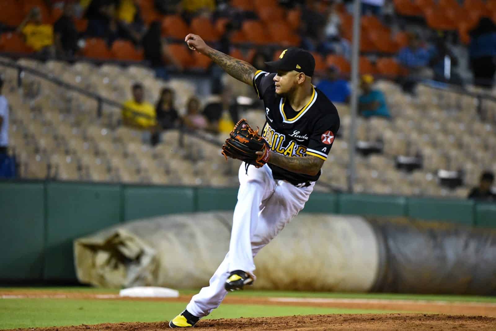 Carlos Martínez es el líder ganador con tres victorias y de ponches, con 20, en la pelota invernal dominicana, luego de la jornada del 7 de noviembre del 2022.