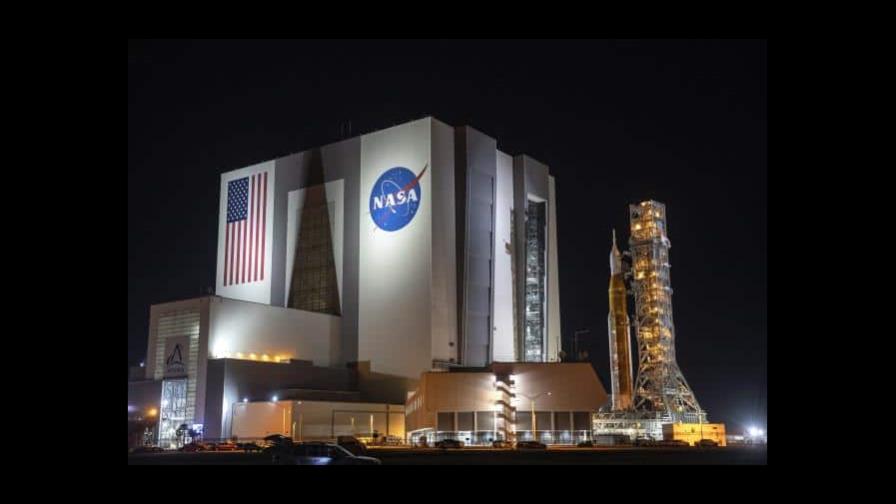 NASA vuelve a reprogramar lanzamiento de cohete a la Luna, esta vez por tormenta