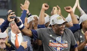 Dusty Baker seguirá como mánager de los Astros en 2023
