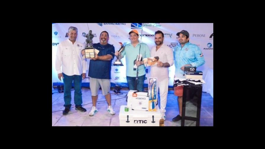 Boricua Rafael Caicedo gana Copa Rotativa de pesca al Marlin Azul