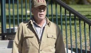 Bruce Willis reaparece más delgado tras ser diagnosticado de afasia