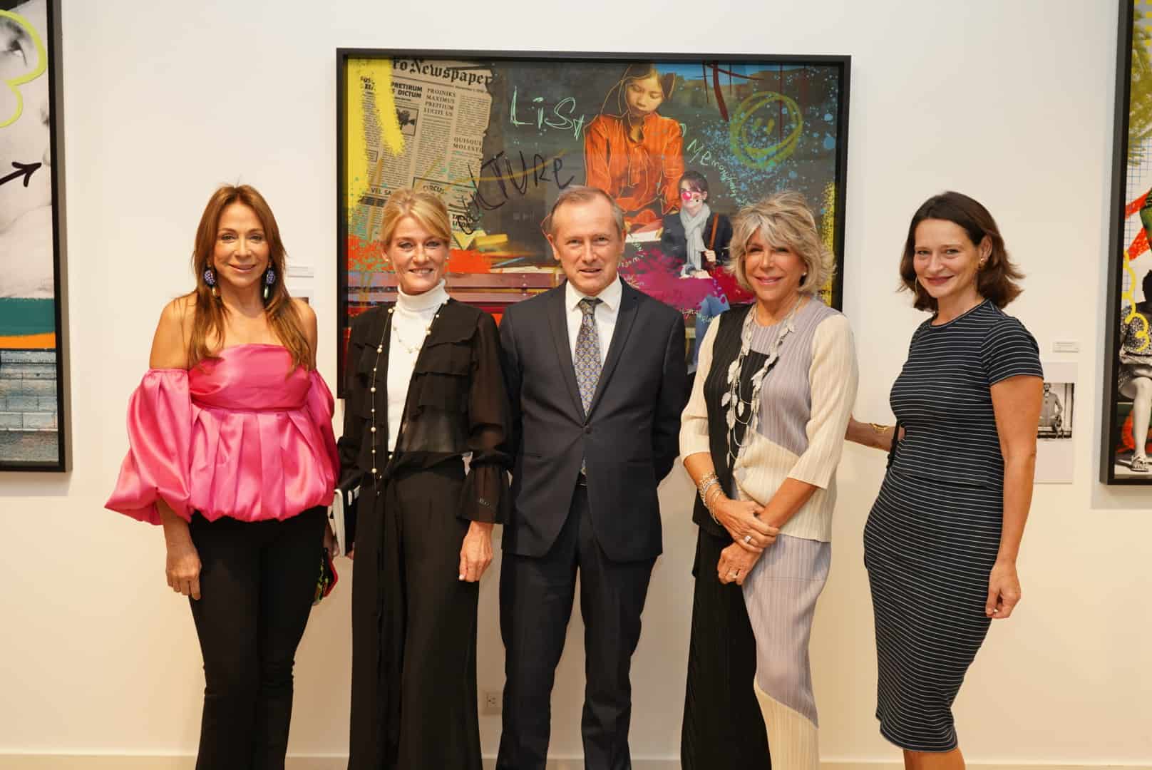 Rocío Jiménez, Florance Wiriath, Eric Fournier, Mary Rosa Jiménez y Florence Fournier.