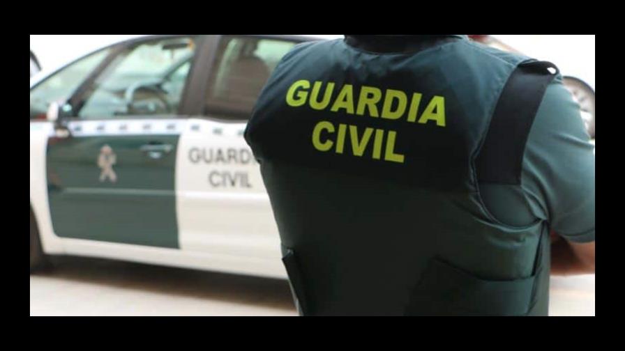 Joven se dispara por accidente en el pene y termina detenido por posesión de arma sin licencia