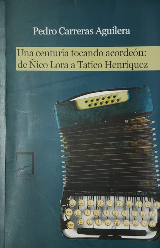 Pedro Carreras Aguilera, Editora Nacional, 2014, 134 págs. La obra de uno de los mejores ensayistas de tiempos recientes. Un repaso por la vida del acordeón y sus intérpretes. Por dónde comenzó todo.