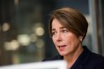 Maura Healey, elegida primera gobernadora abiertamente lesbiana de EEUU