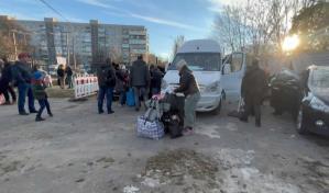 Intimidación, propaganda y hambre: la táctica rusa en territorios anexados en Ucrania, según dos psiquiatras