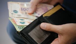 Los sueldos en España crecen menos que en otros países del euro, dice estudio