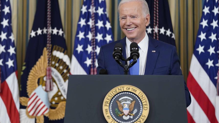Biden celebra un buen día para la democracia mientras ola republicana se desvanece