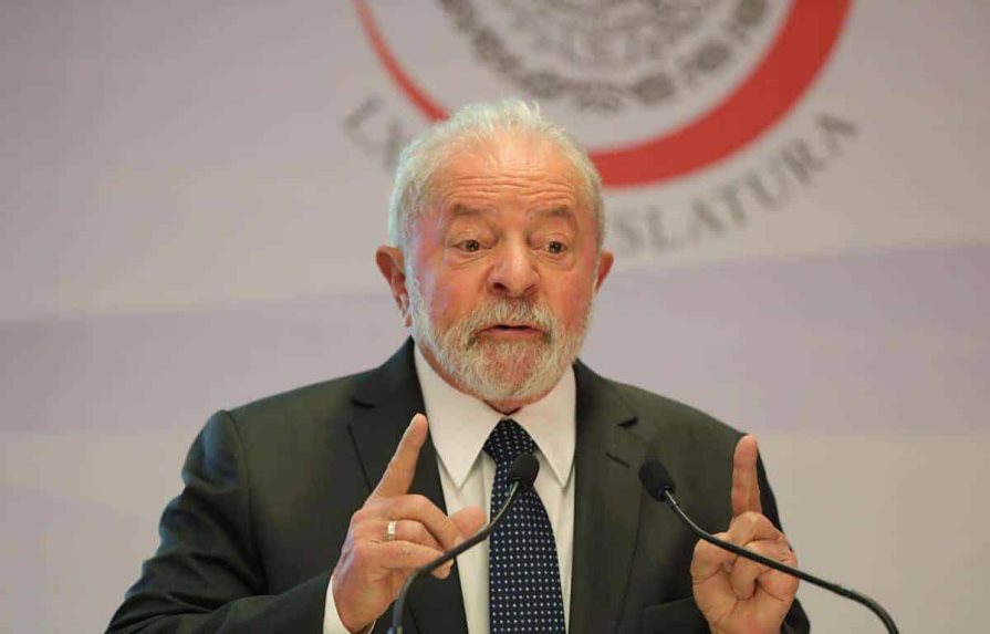 Brasil vive un nuevo repunte de la COVID-19 y Lula llama a vacunarse