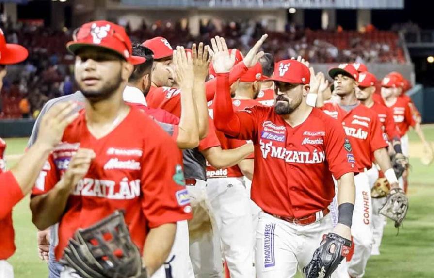 Mazatlán derrota a Hermosillo y tomó liderato en el béisbol de México