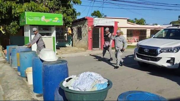 Ciudadanos protestan por falta de agua potable en El Seibo