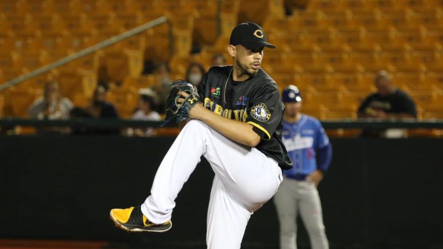 Lanzador Freddie Cabrera puso a los Gigantes de Carolina en ruta de triunfos