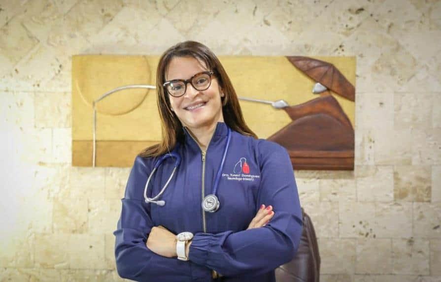 Dra. Yuneci Domínguez: “Con la neumonía los pacientes suelen buscar asistencia médica tarde, pues minimizan mucho los síntomas”