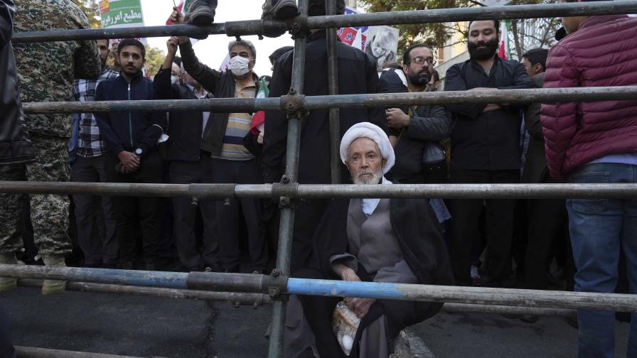 Irán acusa a Occidente de ayudar a los manifestantes a fabricar armas