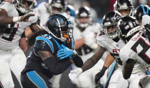Foreman lleva a Panthers a victoria sobre Falcons