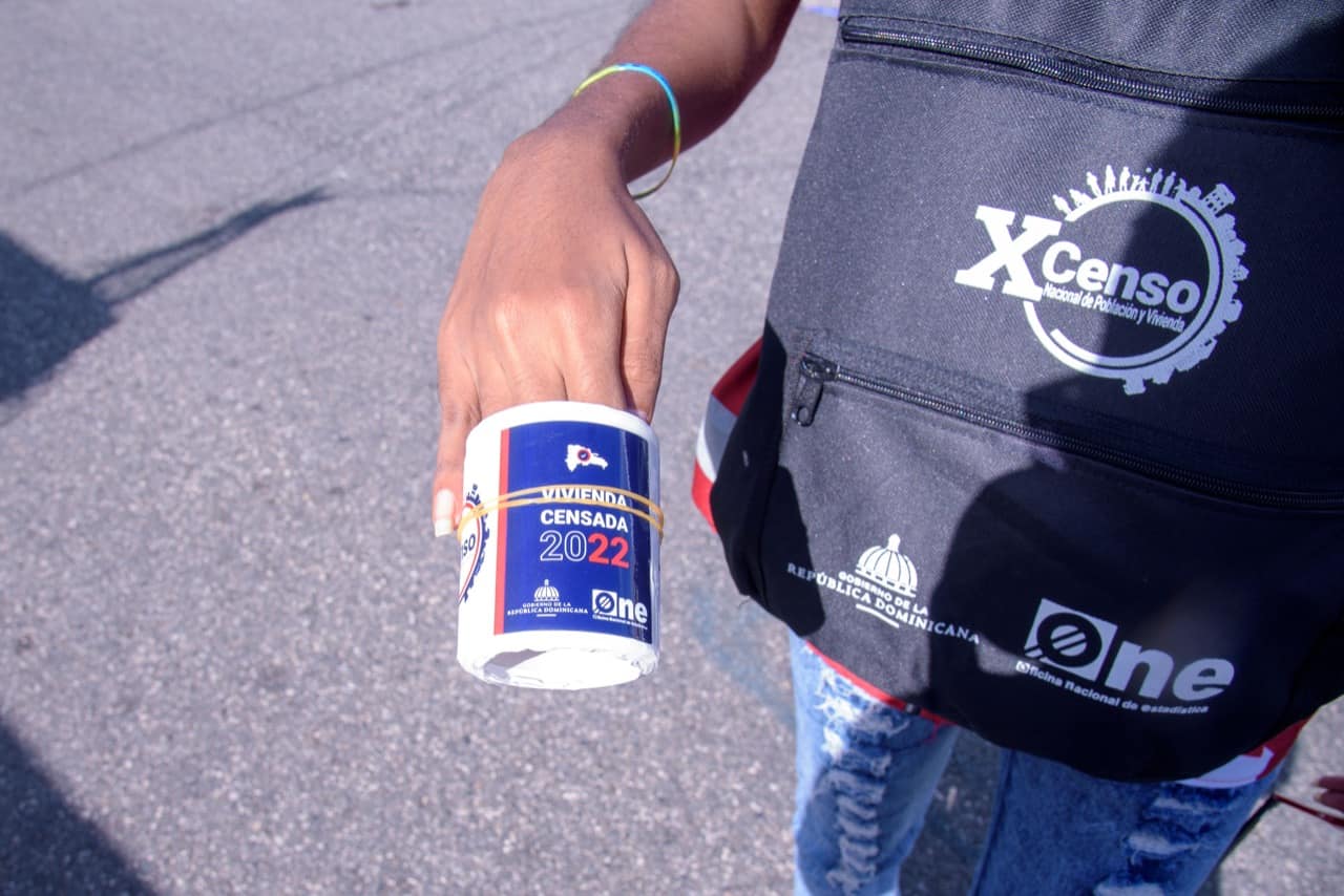 Una de las personas que trabajan en el levantamiento del censo&nbsp;