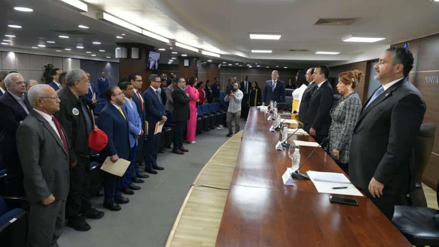 JCE descontaría dinero a partidos que no cumplan con sanciones por proselitismo a destiempo