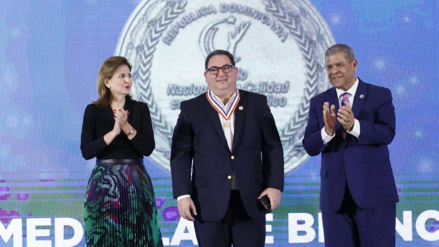 Servicio Nacional de Salud gana medalla de bronce en Premio Nacional a la Calidad