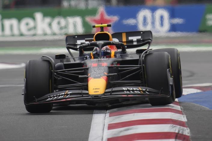 Checo lideró el primer libre de Interlagos; Sainz fue cuarto y Alonso el 11