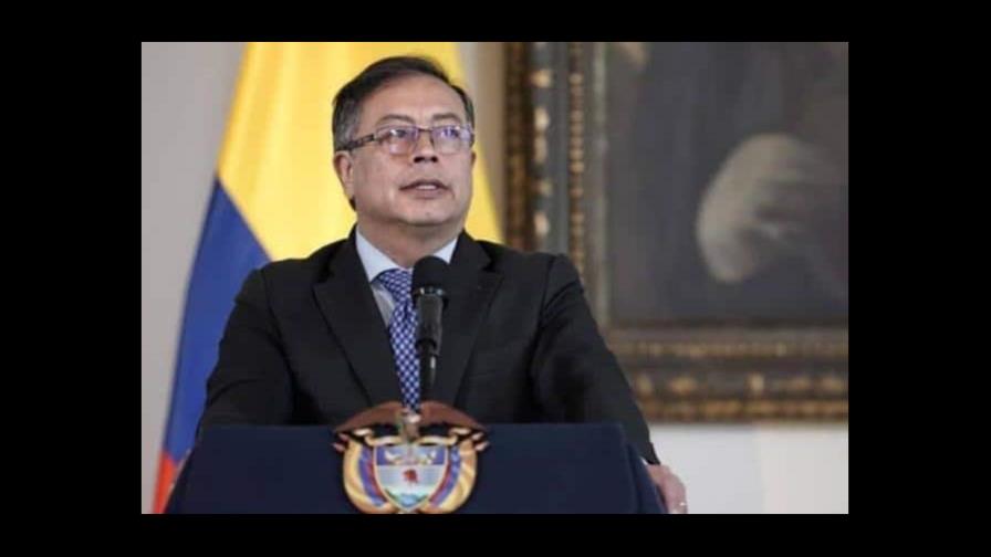 Petro acusa al Clan del Golfo de manipular necesidades de población minera Petro acusa al Clan del Golfo de manipular necesidades de población minera