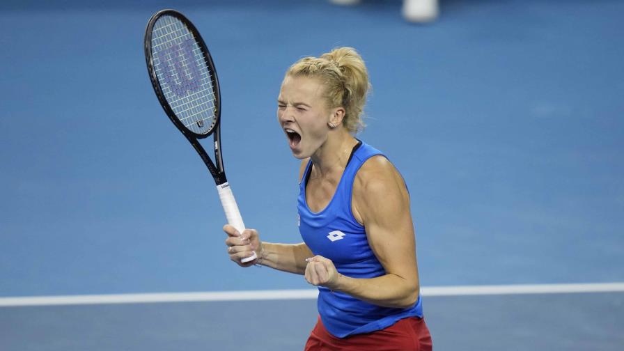Checas echan a EEUU y están en semis de Copa BJK