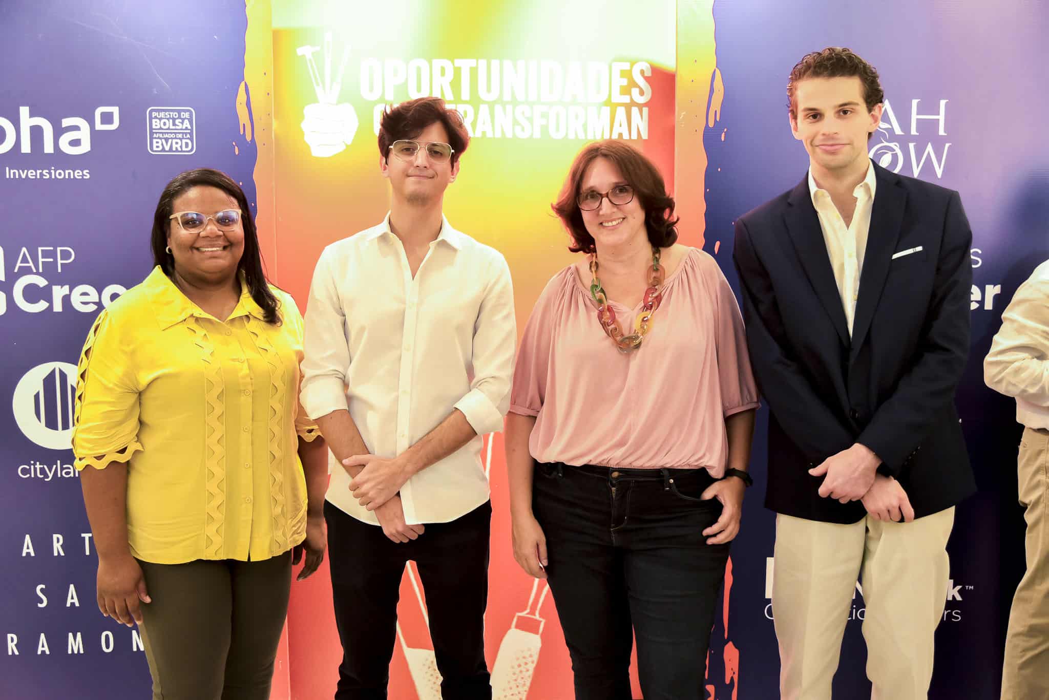 Leidy Acevedo, Diego Ordeix, Corina Escot y Manuel Mera. 