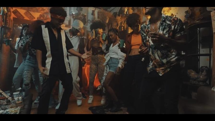 Vakeró estrena video de segundo sencillo: “Mamajuana”