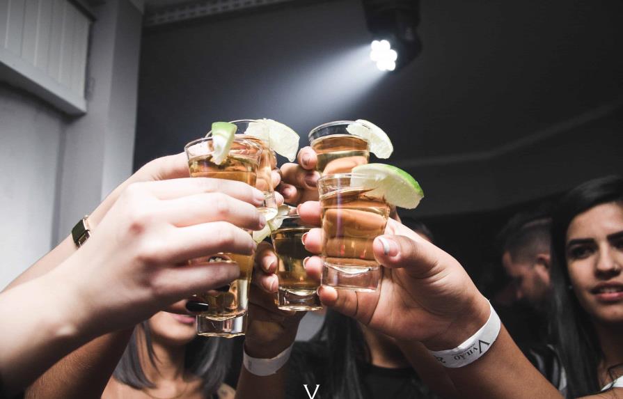 Alcohol: aún con moderación aumenta el riesgo de ACV en jóvenes