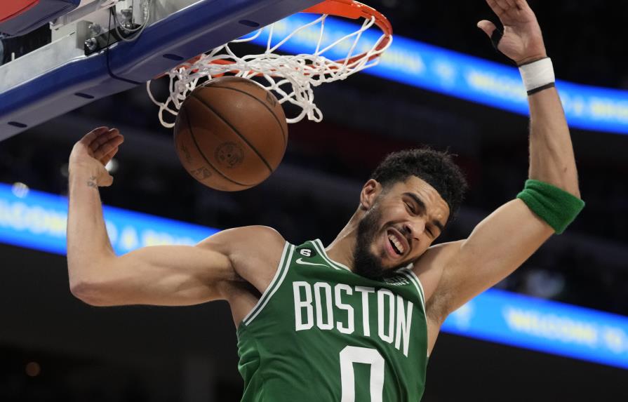 VIDEO | Tatum brilla con 43; Celtics ganan sexto duelo seguido