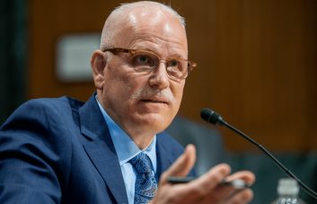 Crisis migratoria: renuncia el máximo responsable de la frontera sur de EE.UU.
