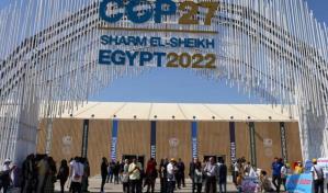 Marcas de moda y proveedores forcejean sobre transición climática en la COP27