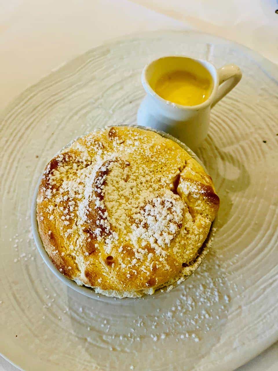 Souflé de mango banilejo de Bottega Fratelli.