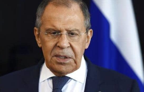 Lavrov califica de inaceptable dar matiz político a detención de periodista en Rusia
