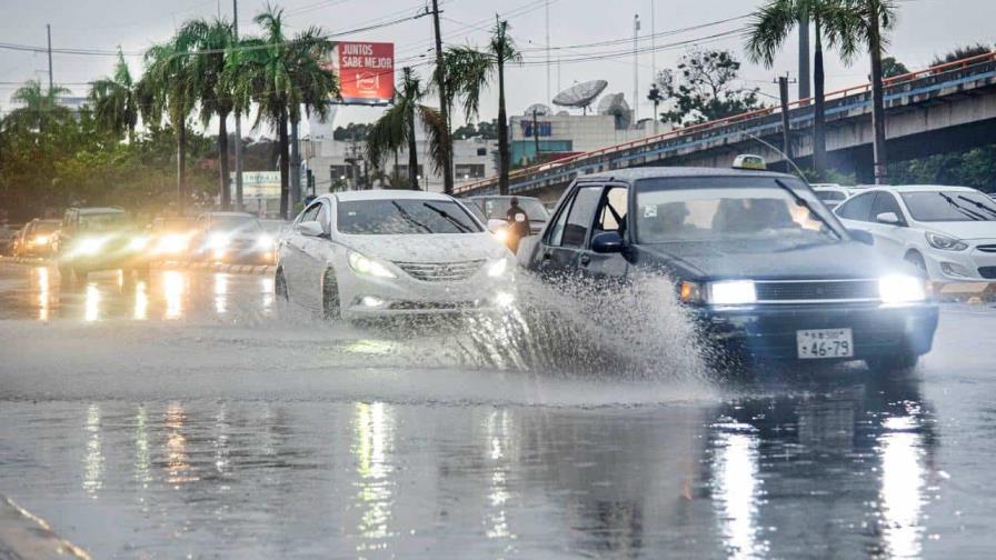 Onamet advierte de posibles inundaciones urbanas y repentinas hoy en el Gran Santo Domingo