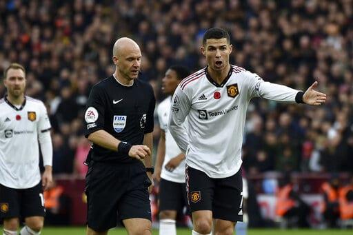 Cristiano Ronaldo dice ser traicionado por Manchester United