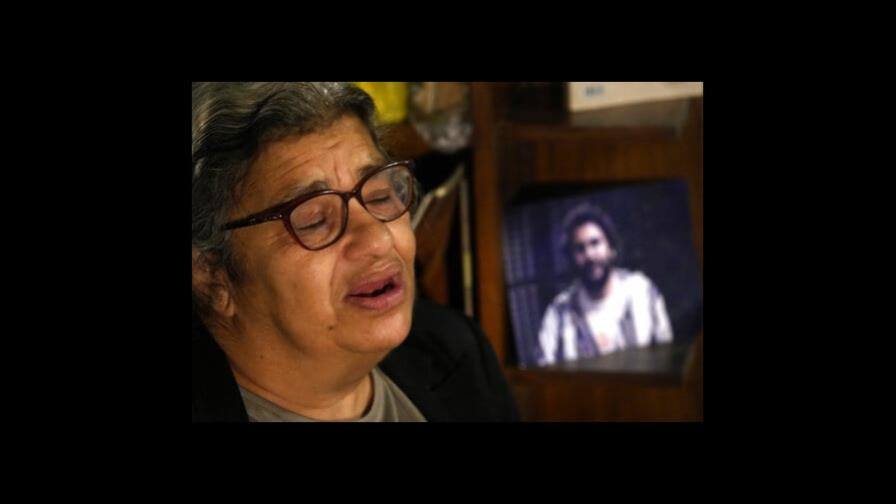 Activista egipcio en huelga de hambre vuelve a beber agua Activista egipcio en huelga de hambre vuelve a beber agua