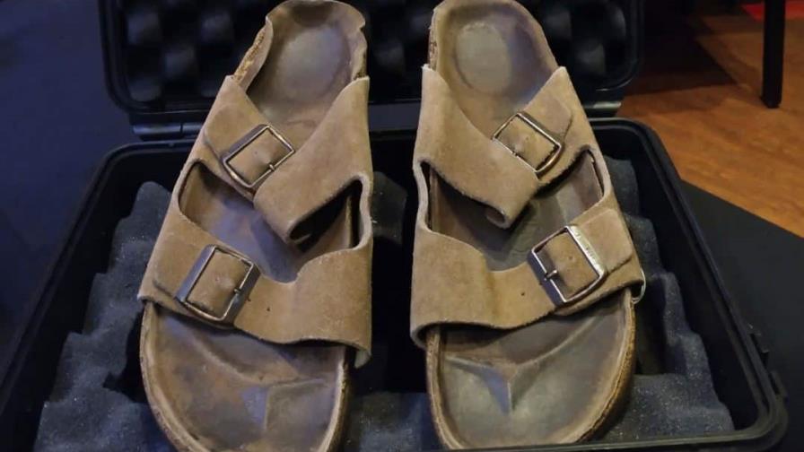 Sandalias de Steve Jobs se venden por casi 220,000 dólares