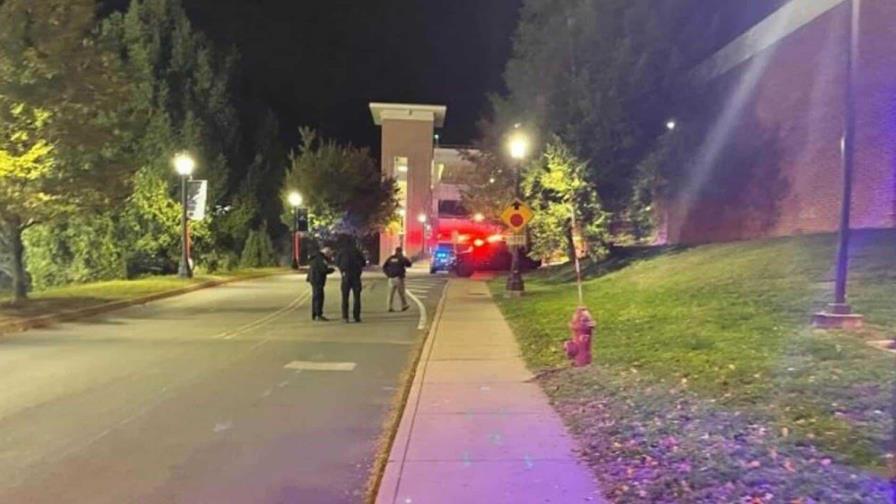 Tres muertos en un tiroteo en la Universidad de Virginia Tres muertos en un tiroteo en la Universidad de Virginia