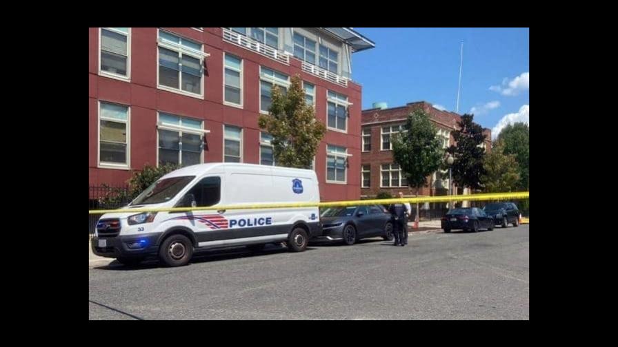 Detienen al autor del tiroteo que dejó tres muertos en la Universidad de Virginia Detienen al autor del tiroteo que dejó tres muertos en la Universidad de Virginia