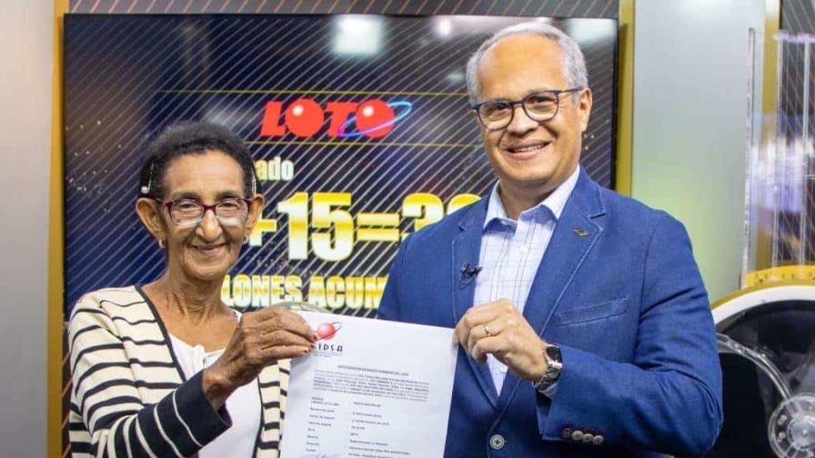 Ama de casa gana 32 millones de pesos en la Loto