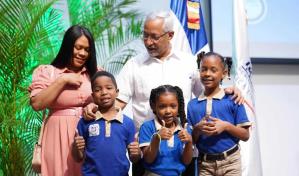 Ministerio de Educación lanza plan para alfabetización de niños en la etapa inicial