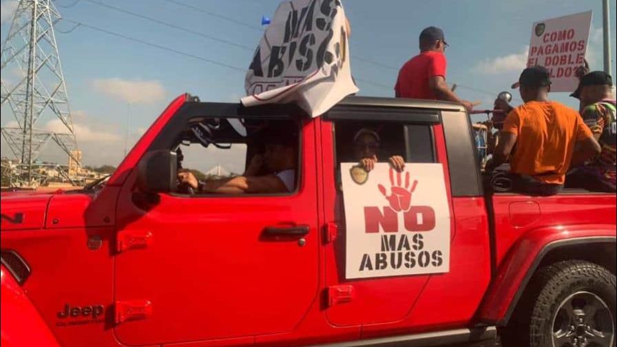 Dueños de negocios suspenden marcha por horario de venta de alcohol y se reunirán con ministro