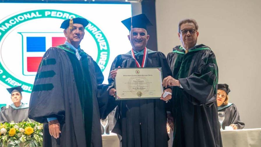 Unphu inviste Doctor Honoris Causa al científico paquistaní-estadounidense Ashraf Habibullah Unphu inviste Doctor Honoris Causa al científico paquistaní-estadounidense Ashraf Habibullah
