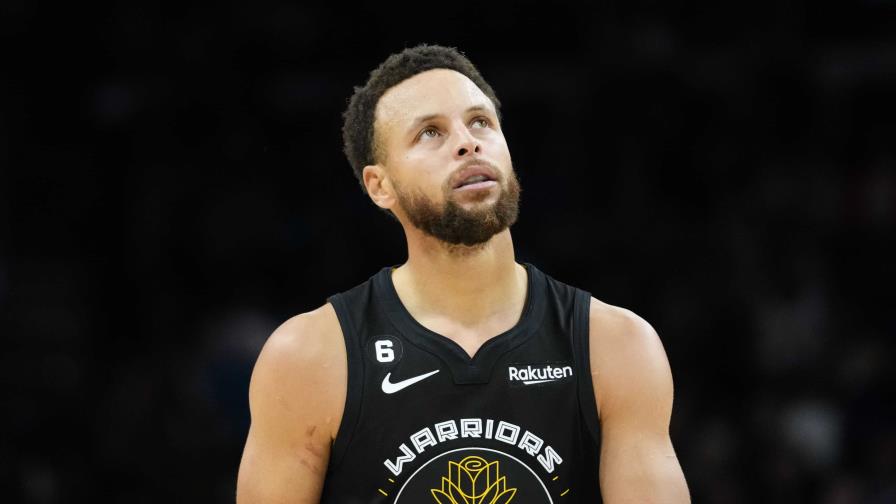 VIDEO | Suns vencen a Warriors a pesar de 50 puntos de Curry