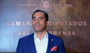 Diputado Elías Báez denuncia robo en una de sus tiendas en Santiago