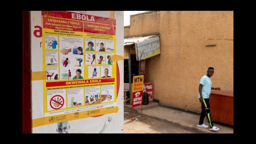 El ébola se ralentiza en Uganda, que se prepara para ensayos de vacunas