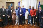 Abinader recibe a lanzadores dominicanos de los Astros, ganadores de Serie Mundial
