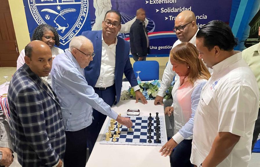 Vice ministro Duarte exhorta a fomentar el ajedrez para mejor rendimiento escolar